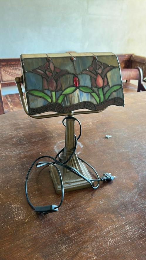 Tiffany-stijl bureaulamp, Huis en Inrichting, Lampen | Tafellampen, Minder dan 50 cm, Glas, Ophalen