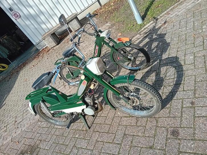 Kaptein Mobylette AV50 en Batavus Batavette 21, Fietsen en Brommers, Brommers | Oldtimers, Batavus, Ophalen