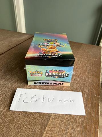 Pokemon TCG : Prismatic Evolutions Booster Bundle Display. beschikbaar voor biedingen