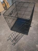 Hondenbench 62,5 cm x 55 cm, hoog 61 cm € 10,- Bench zwart, Dieren en Toebehoren, Ophalen of Verzenden, Gebruikt