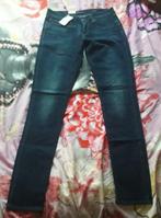 Donkerblauwe Levi's Demi curve skinny *nieuw met kaartjes*, Blauw, Nieuw, Ophalen of Verzenden, W28 - W29 (confectie 36)