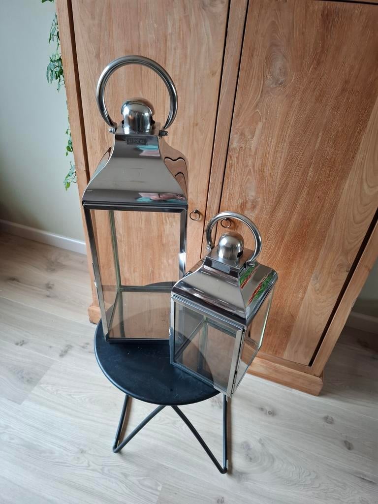 Windlichten van Lifestyle  zilver kleur 40 en 60 hoog, Huis en Inrichting, Woonaccessoires | Kandelaars en Kaarsen, Ophalen of Verzenden