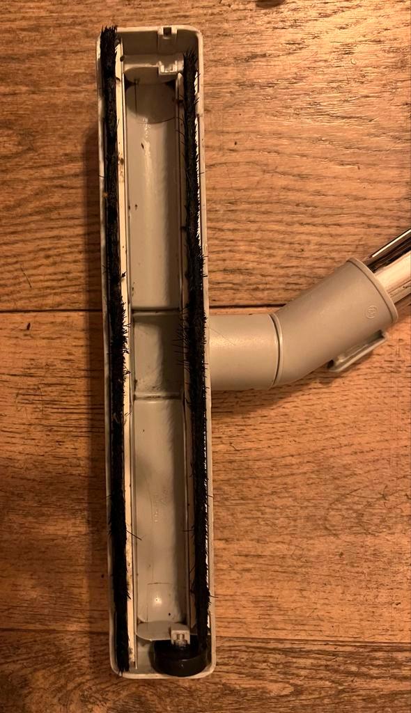 AEG Berry Stofzuiger - Krachtpatser!, Witgoed en Apparatuur, Stofzuigers, Gebruikt, Stofzuiger, 1200 tot 1600 watt, Stofzak, Ophalen