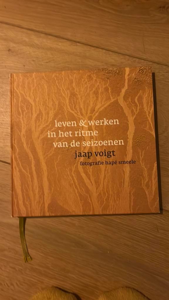 Hapé Smeele - Leven en werken in het ritme van de seizoenen, Boeken, Esoterie en Spiritualiteit, Zo goed als nieuw, Achtergrond en Informatie