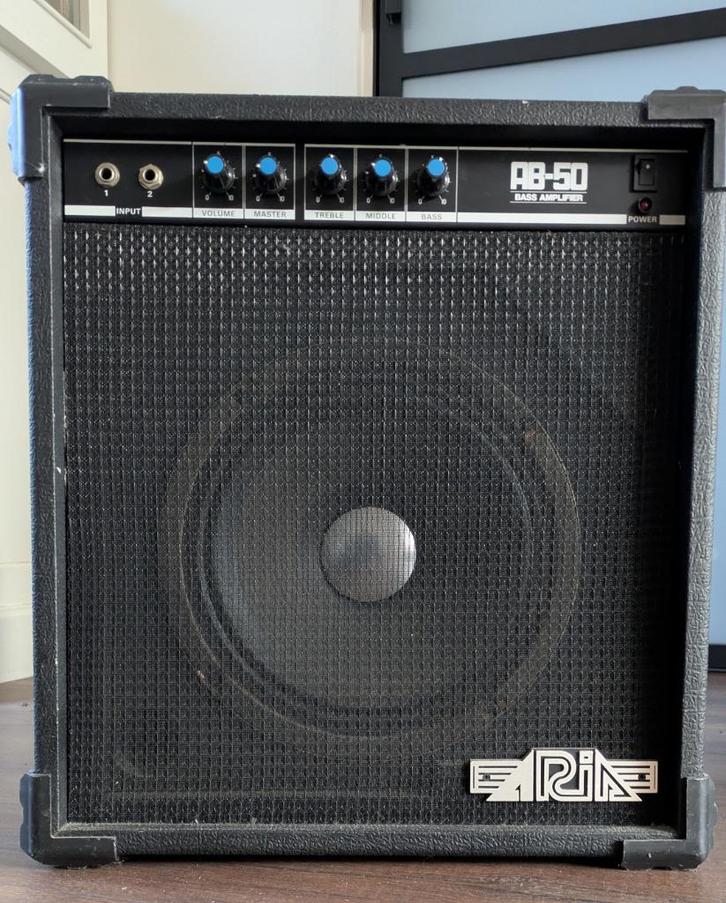 basversterker 80w, Muziek en Instrumenten, Versterkers | Bas en Gitaar, Gebruikt, Basgitaar, 50 tot 100 watt, Ophalen