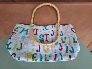 Vrolijke Zomertas met Letters & Bamboe handvatten beschikbaar voor biedingen