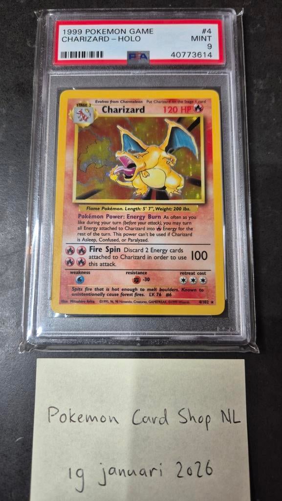 PSA 9 Charizard holo MINT - Base set 4/102, Ophalen of Verzenden