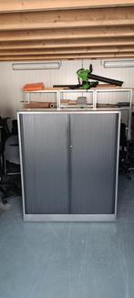 Roldeurkast - garagekast 144cm hoog  2 stuks, Huis en Inrichting, Ophalen, Gebruikt, Omnia 4 Office Furniture, 100 tot 150 cm