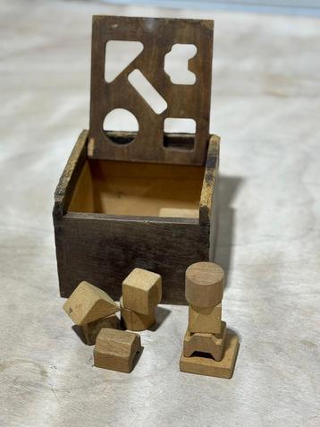 Vintage houten vormendoos – educatief speelgoed beschikbaar voor biedingen