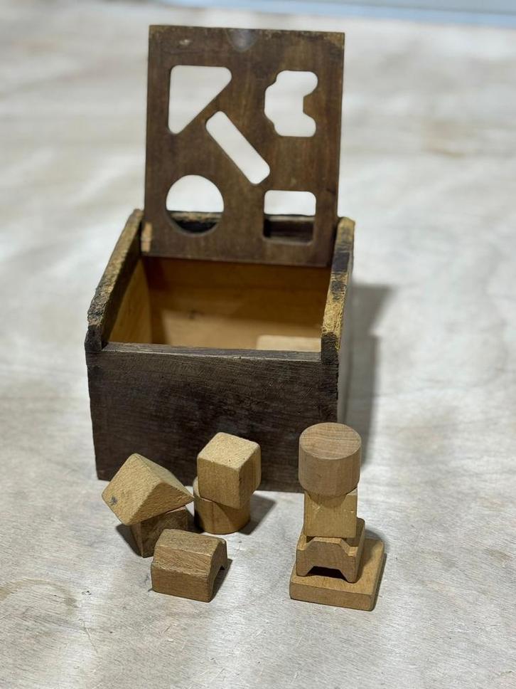 Vintage houten vormendoos – educatief speelgoed, Antiek en Kunst, Curiosa en Brocante, Ophalen of Verzenden
