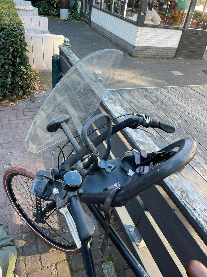 Yepp Voorzitje met Adapter & Windscherm, Fietsen en Brommers, Fietsaccessoires | Fietsstoeltjes, Gebruikt, Voorzitje, 0 t/m 13 kg