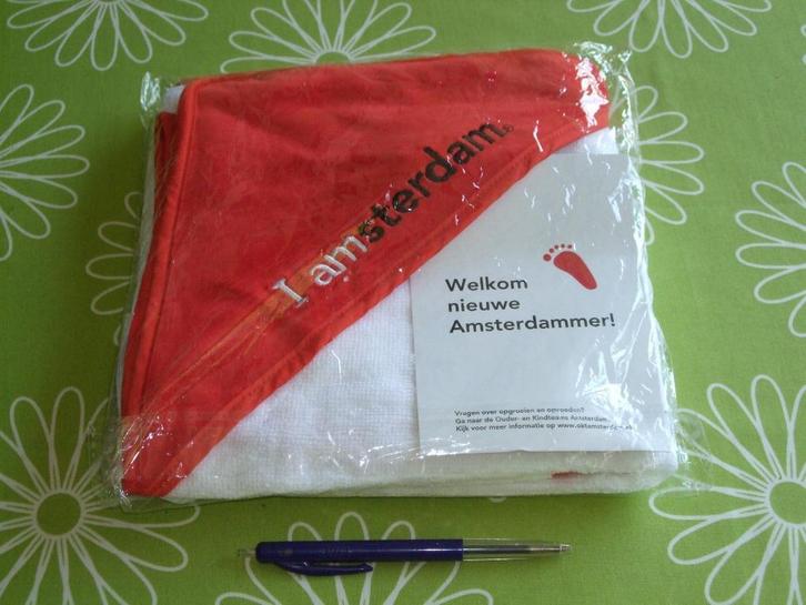 Nieuw in seal: Welkom nieuwe Amsterdammer Baby Badjasje, Kinderen en Baby's, Babykleding | Overige, Nieuw, Jongetje of Meisje