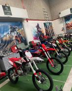 Apollo Thunder 110cc 125cc 150cc 300cc Crossmotor Crosser!, Dr.Nolenslaan 157E 6136GM Sittard, Apollo Thunder, Nieuw, Pitbike