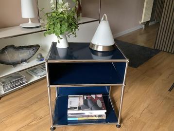 Usm haller design bijzettafel beschikbaar voor biedingen