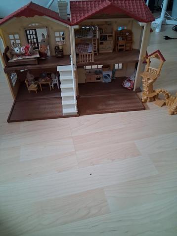 Sylvanian Families Huis met Meubels beschikbaar voor biedingen