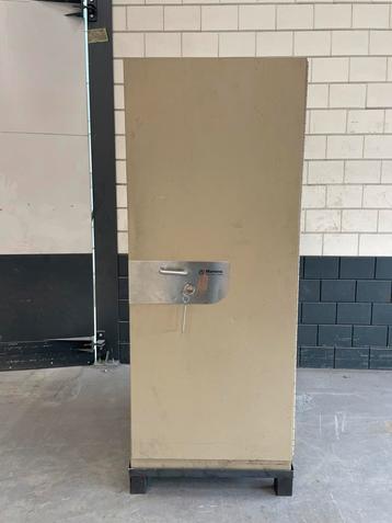 Grote Martens Kluis - Brandwerend beschikbaar voor biedingen