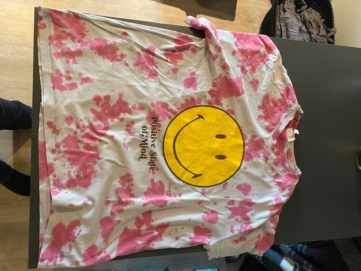 H&M x Smiley Set - Wit Shirt + Broek XL, Kleding | Dames, T-shirts, Zo goed als nieuw, Maat 46/48 (XL) of groter, Wit, Korte mouw