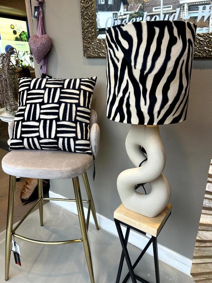 Zebra print lampenkap, Huis en Inrichting, Lampen | Lampenkappen, Nieuw, 25 tot 50 cm, Rond, Crème, Zwart, Ophalen
