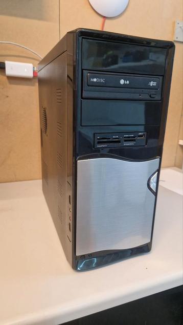 1080p Game/Media PC met R9 290 en i3-9100 16GB RAM en extras beschikbaar voor biedingen