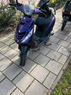 Piaggio zip 70cc 2takt, Fietsen en Brommers, Scooters | Piaggio, Ophalen of Verzenden, Zo goed als nieuw