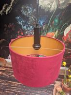 2 Rode Velvet Lampenkappen met Gouden Binnenkant, Ophalen of Verzenden, Zo goed als nieuw, Minder dan 50 cm
