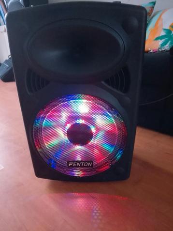 Fenton FPS12 Party Speaker met bluetooth & Lichteffecten beschikbaar voor biedingen