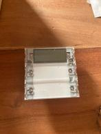 Gira KNX tastsensor 3 (1v/3v/thermostaat), Hobby en Vrije tijd, Elektronica-componenten, Ophalen of Verzenden, Gebruikt