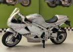 Triumph Daytona 555i - Maisto 1/18, Ophalen of Verzenden, Zo goed als nieuw, Motor, Maisto