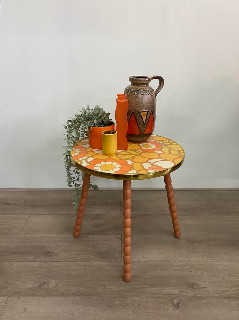 Van HARTOG DESIGN plantentafeltje bijzettafel retro, Minder dan 55 cm, Retro vintage dutch design minimalistisch, Rond, Ophalen of Verzenden