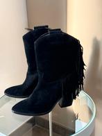 Zwart suede enkellaars Ash maat 40, Kleding | Dames, Schoenen, Ophalen of Verzenden, Zo goed als nieuw, Zwart