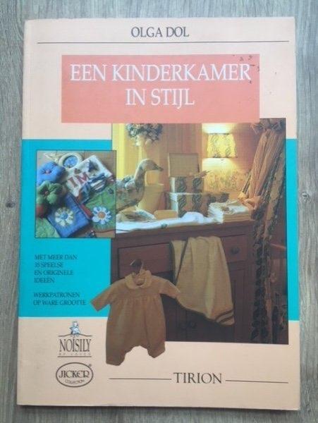 Een kinderkamer in stijl - Olga Dol, Boeken, Hobby en Vrije tijd, Gelezen, Ophalen of Verzenden