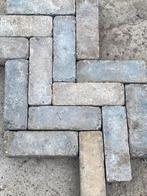 Gebruikte Betonnen Dikformaat Klinkers - Gevlamd, Tuin en Terras, Tegels en Klinkers, Ophalen of Verzenden, Gebruikt, Beton, Klinkers