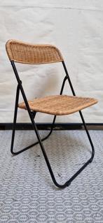 vintage klapstoeltje/retro stoeltje met rotan zit, Huis en Inrichting, Stoelen, Ophalen, Gebruikt, Bruin, Eén