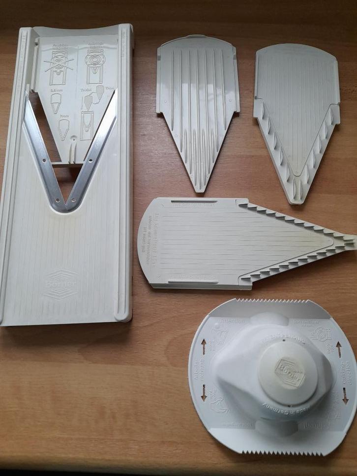Borner set/ mandoline/ V schaaf, Huis en Inrichting, Keuken | Keukenbenodigdheden, Gebruikt, Ophalen of Verzenden
