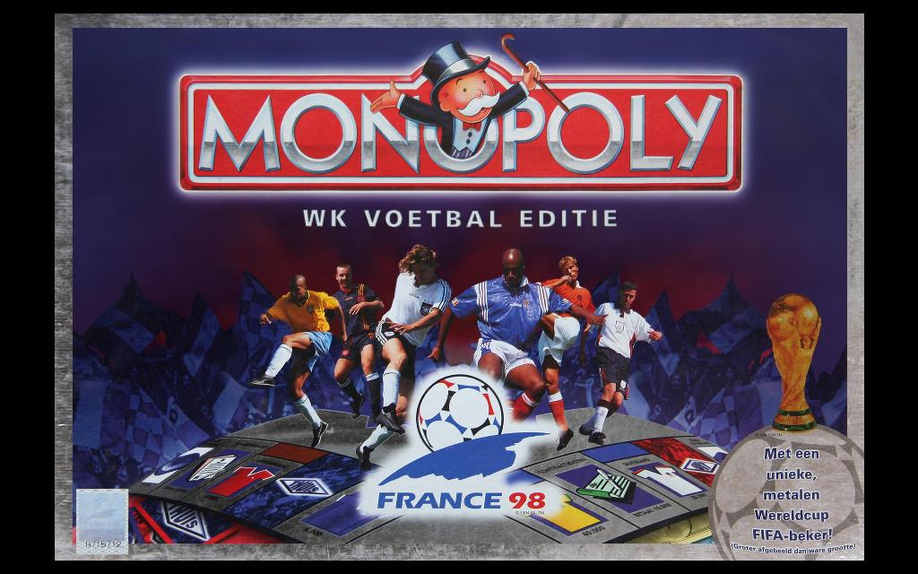 Monopoly - Voetbal (WK Frankrijk '98 editie - 1998), Hobby en Vrije tijd, Gezelschapsspellen | Bordspellen, Vijf spelers of meer