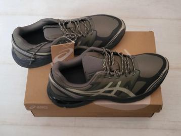 Asics Hardloopschoenen Maat 43.5 - Nieuw in doos! beschikbaar voor biedingen