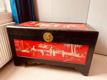 Prachtige Chinese Kist/Chest beschikbaar voor biedingen