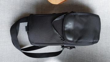 Nikon Objectieftas CL-M2 beschikbaar voor biedingen