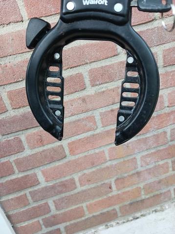 Fiets slot - Beugelslot beschikbaar voor biedingen