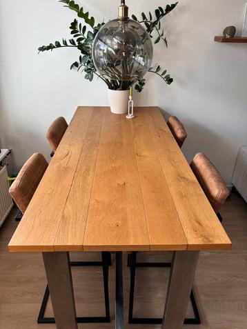Hoge tafel + stoelen