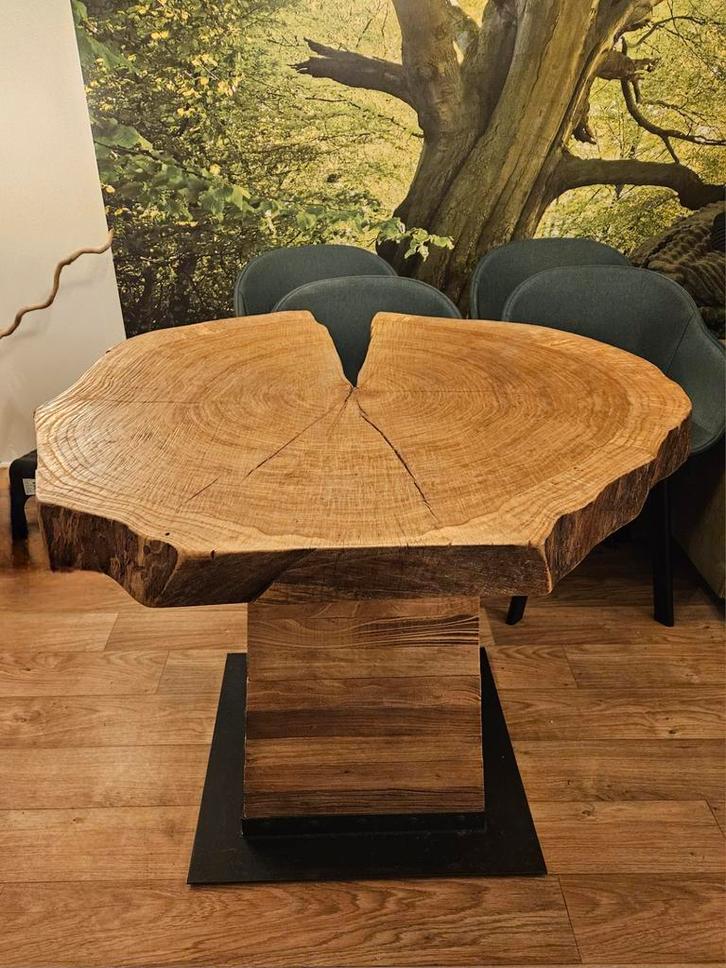 Massief Eiken Boomstam Eettafel - Handgemaakt, Huis en Inrichting, Tafels | Eettafels, Gebruikt, 100 tot 150 cm, 100 tot 150 cm