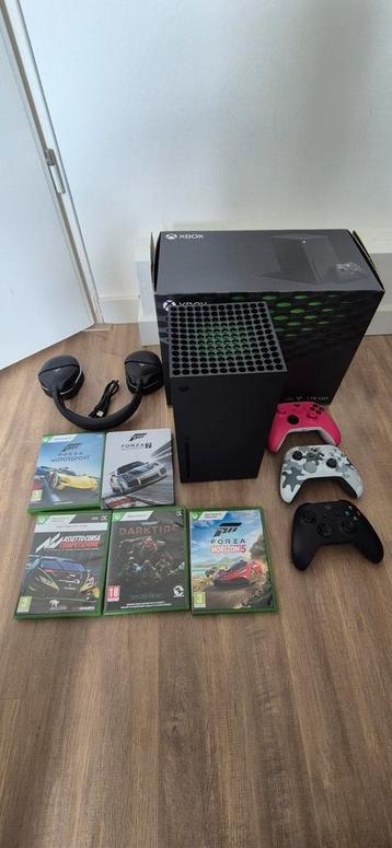 Xbox Series X Forza Motorsport Horizon plus controllers beschikbaar voor biedingen