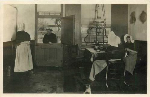 (300-154-045) Kleederdracht Huizen, Verzamelen, Ansichtkaarten | Nederland, Noord-Holland, Verzenden