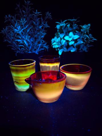 Setje cadmium glas beschikbaar voor biedingen