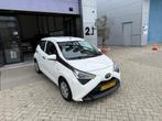 Toyota Aygo 1.0 VVT-i x-fun AIRCO! LED! FACELIFT! INRUIL MOG, Voorwielaandrijving, Stof, Gebruikt, 4 stoelen