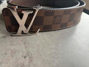 Louis Vuitton LV maat: S beschikbaar voor biedingen