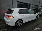 Volkswagen Golf 1.5 eTSI R-Line Panorama/H&K/HUD/IQ Light/Ca, Auto's, Euro 6, 4 cilinders, 150 pk, Alcantara