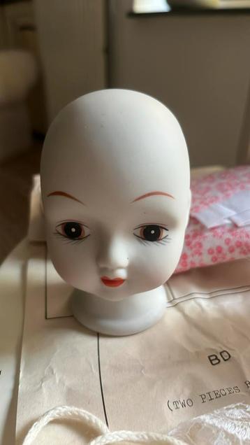 Vintage/antieke poppen comoleet om zelf te knutselen beschikbaar voor biedingen