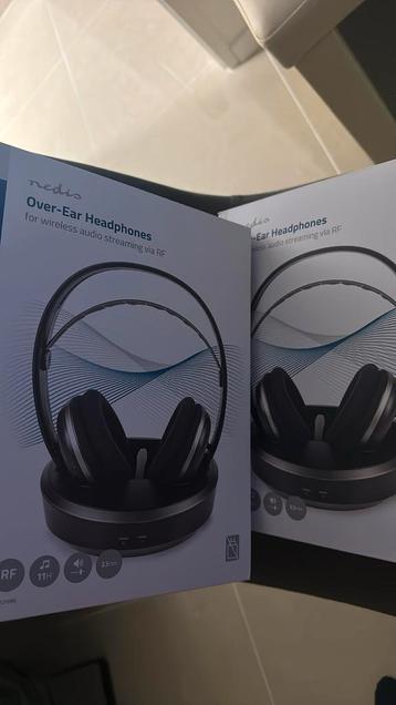 Headphones beschikbaar voor biedingen