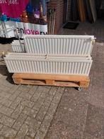Radiatoren, Doe-het-zelf en Verbouw, Verwarming en Radiatoren, Ophalen, Zo goed als nieuw, Radiator, 30 tot 80 cm